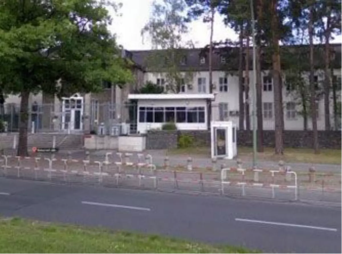 Almanya -Berlin\'deki ABD Konsolosluğu Boşaltıldı