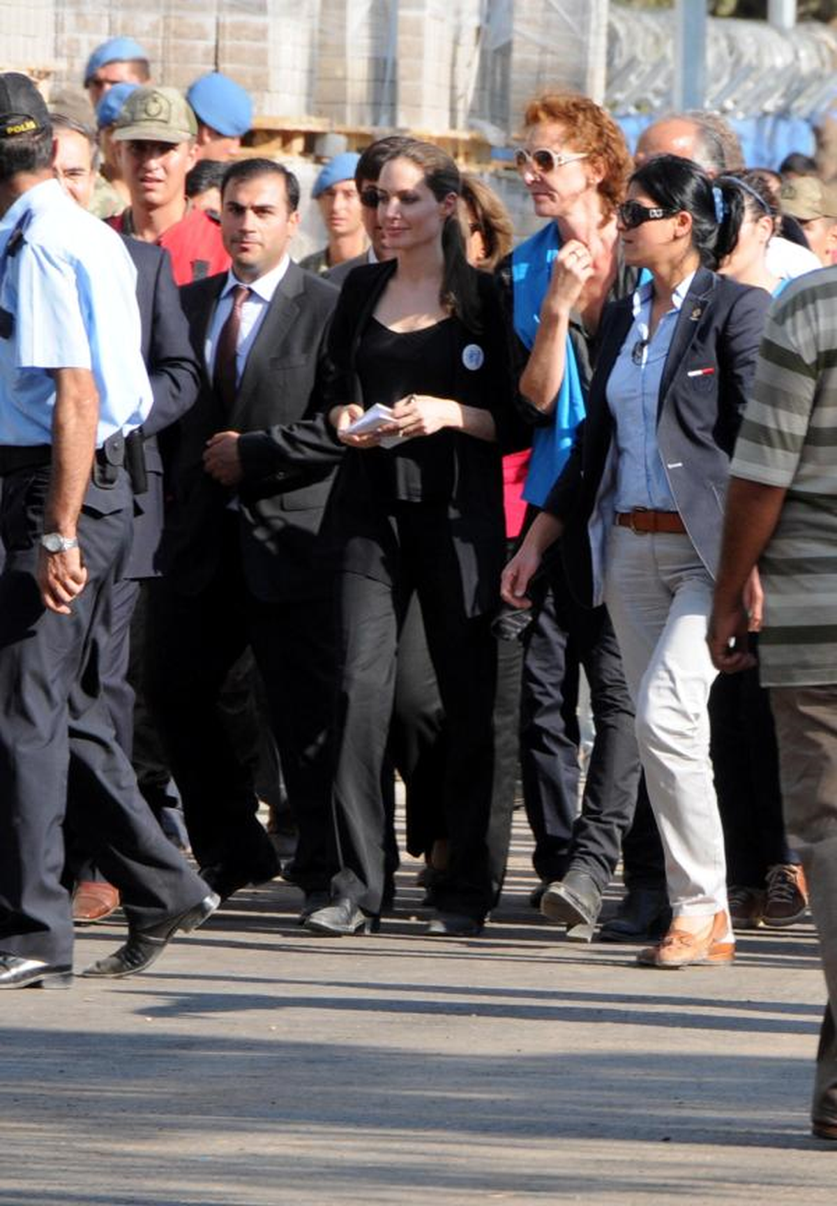 Angelina Jolie İkizci Kez Türkiye\'de (3)