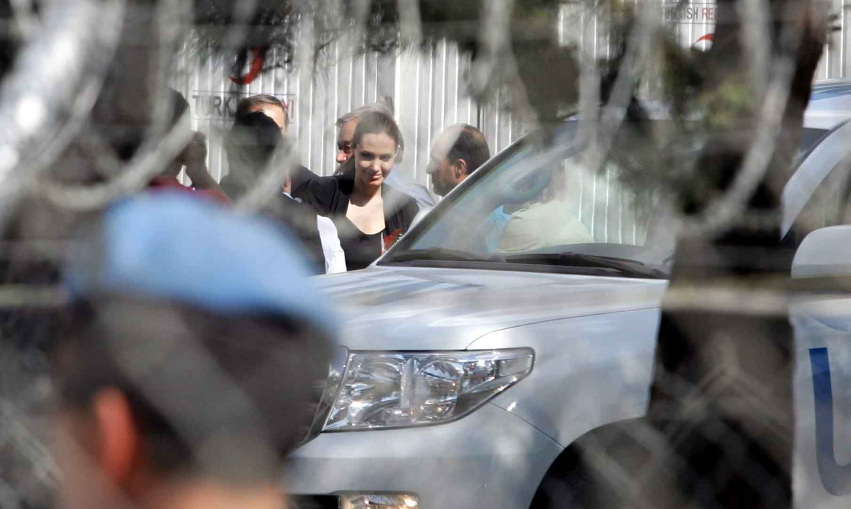 Angelina Jolie İslahiye Kampında