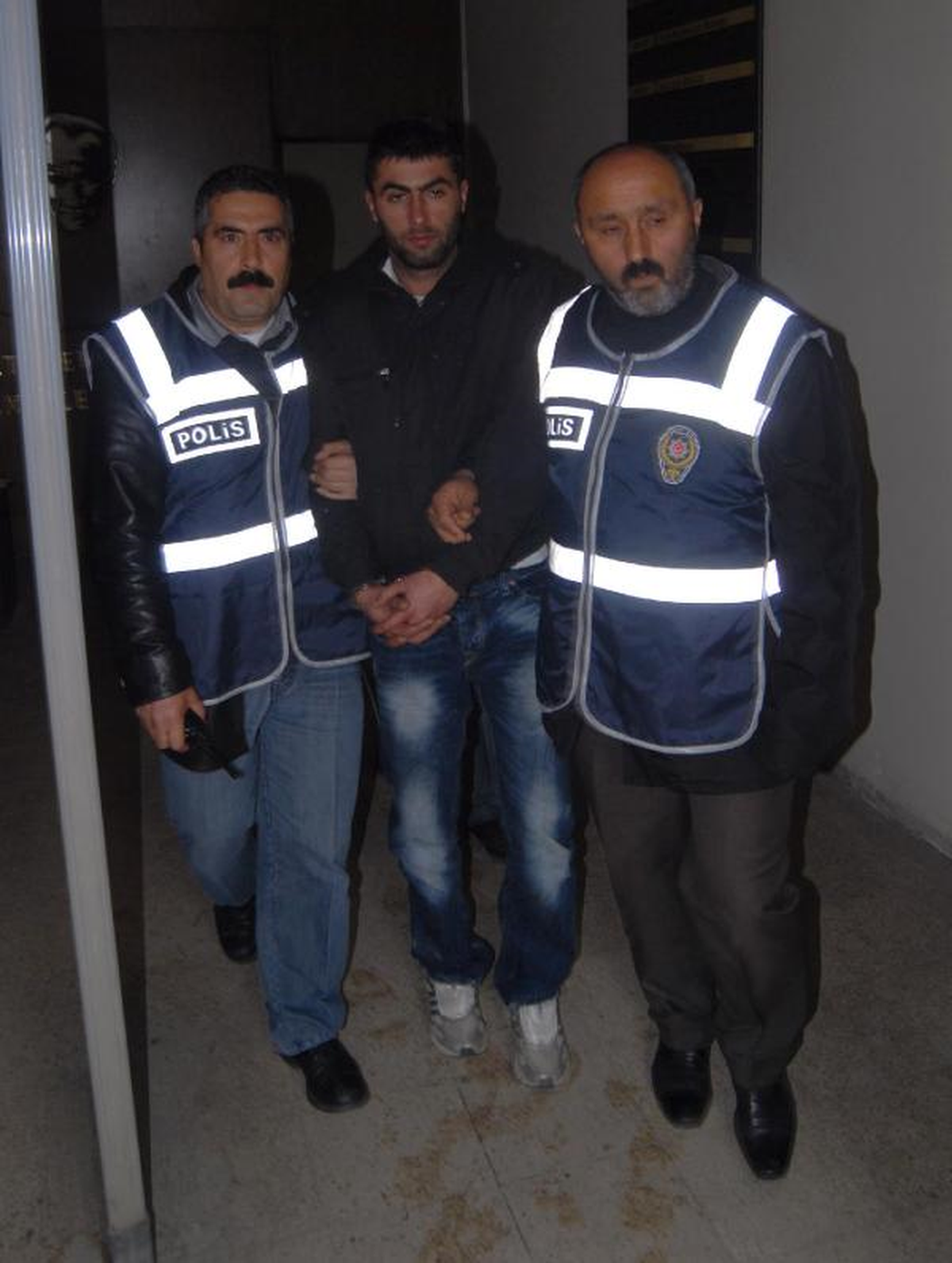 \'Beyaz Saplı\' Bıçakla Gaspa 19 Yıl