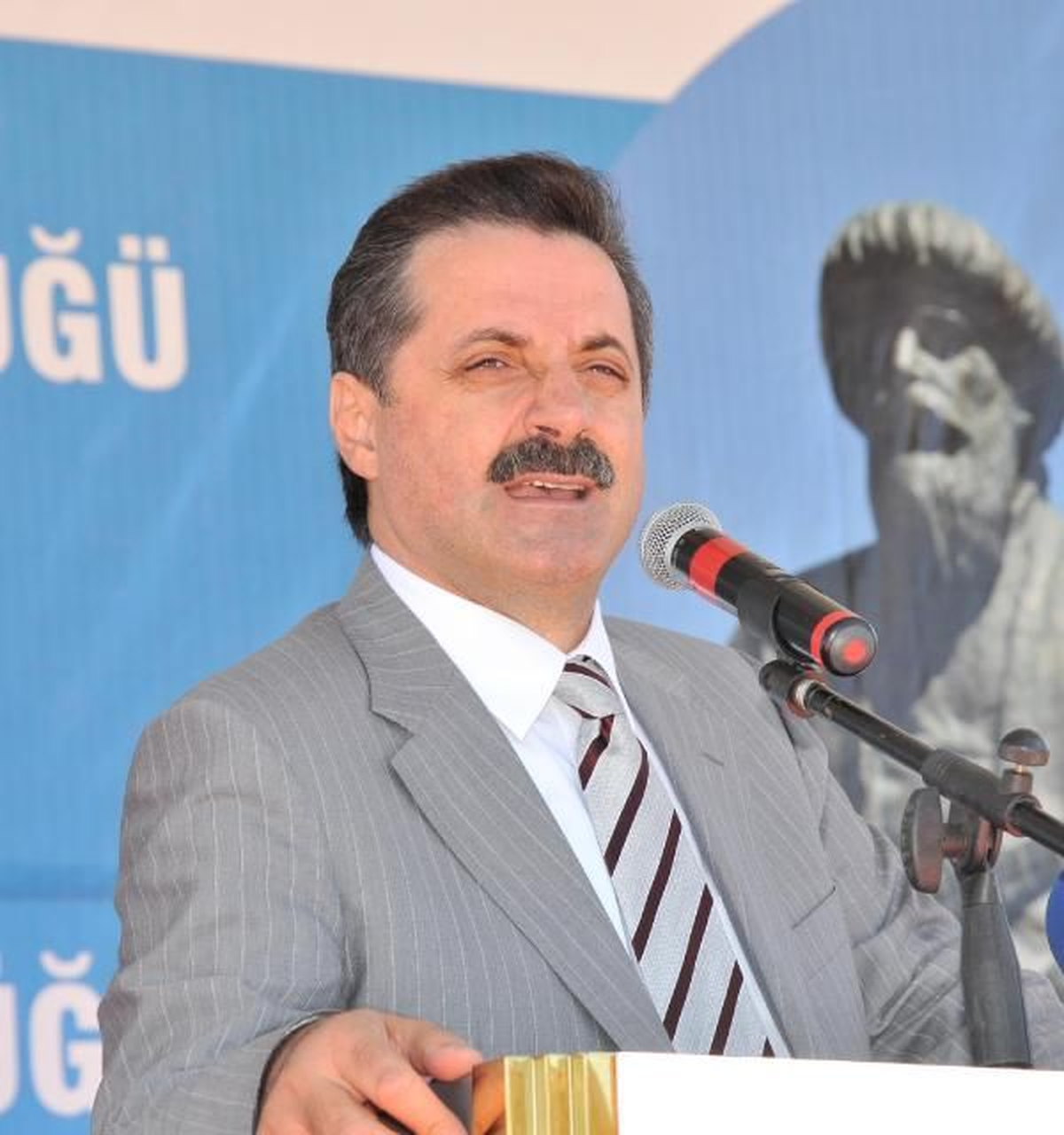Çalışma ve Sosyal Güvenlik Bakanı Faruk Çelik, İntibak Yasası Çalışmaları Nedeniyle Yapılan...