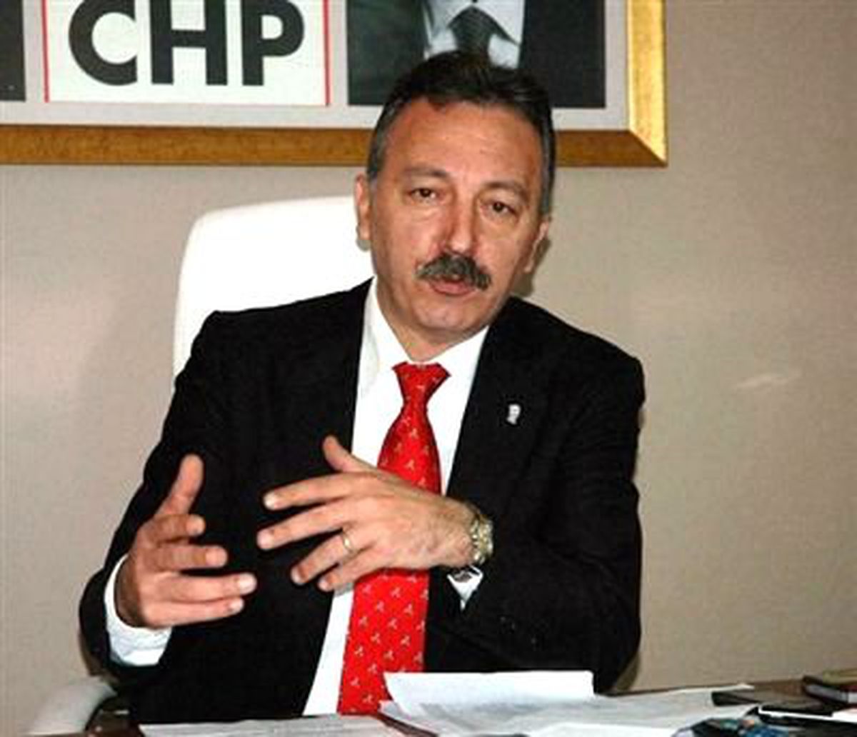 CHP Eski İl Başkanına, Başbakan\'a Hakaretten Ceza