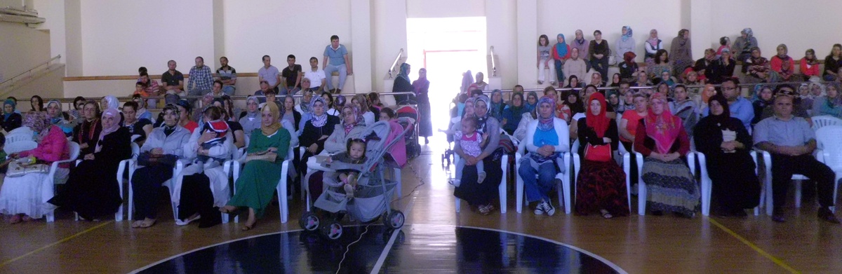 Düzce Mehmet Akif İlköğretim Okulunda Velilere Seminer Verildi