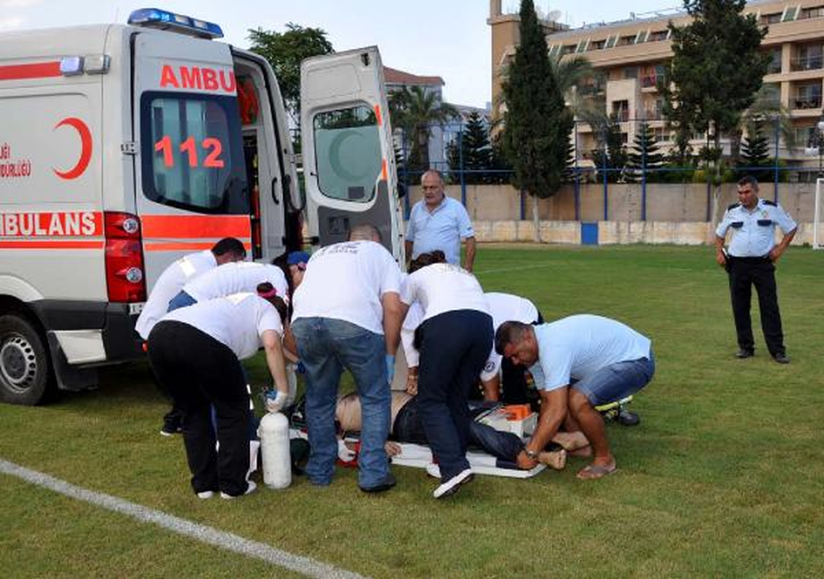 Futbol Maçına Ambulans Helikopter Molası
