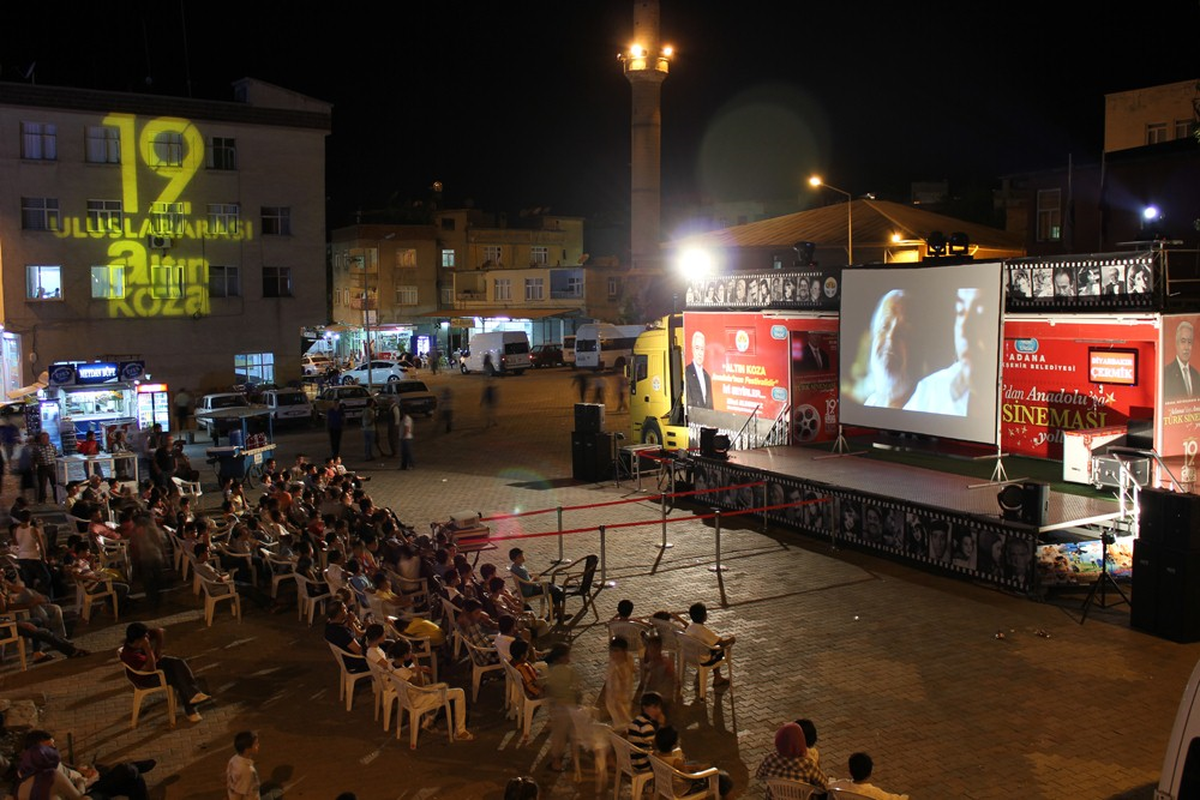 Gezici Sinema\'nın 52. Durağı Çermik Oldu