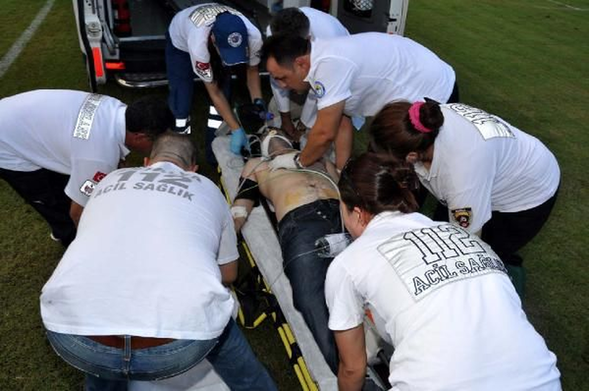 Kemer2futbol Maçına Ambulans Helikopter Molası