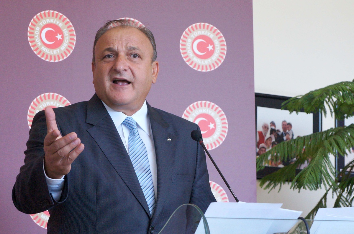 MHP\'li Vural: Bu Bir Siyasi Tavırdır