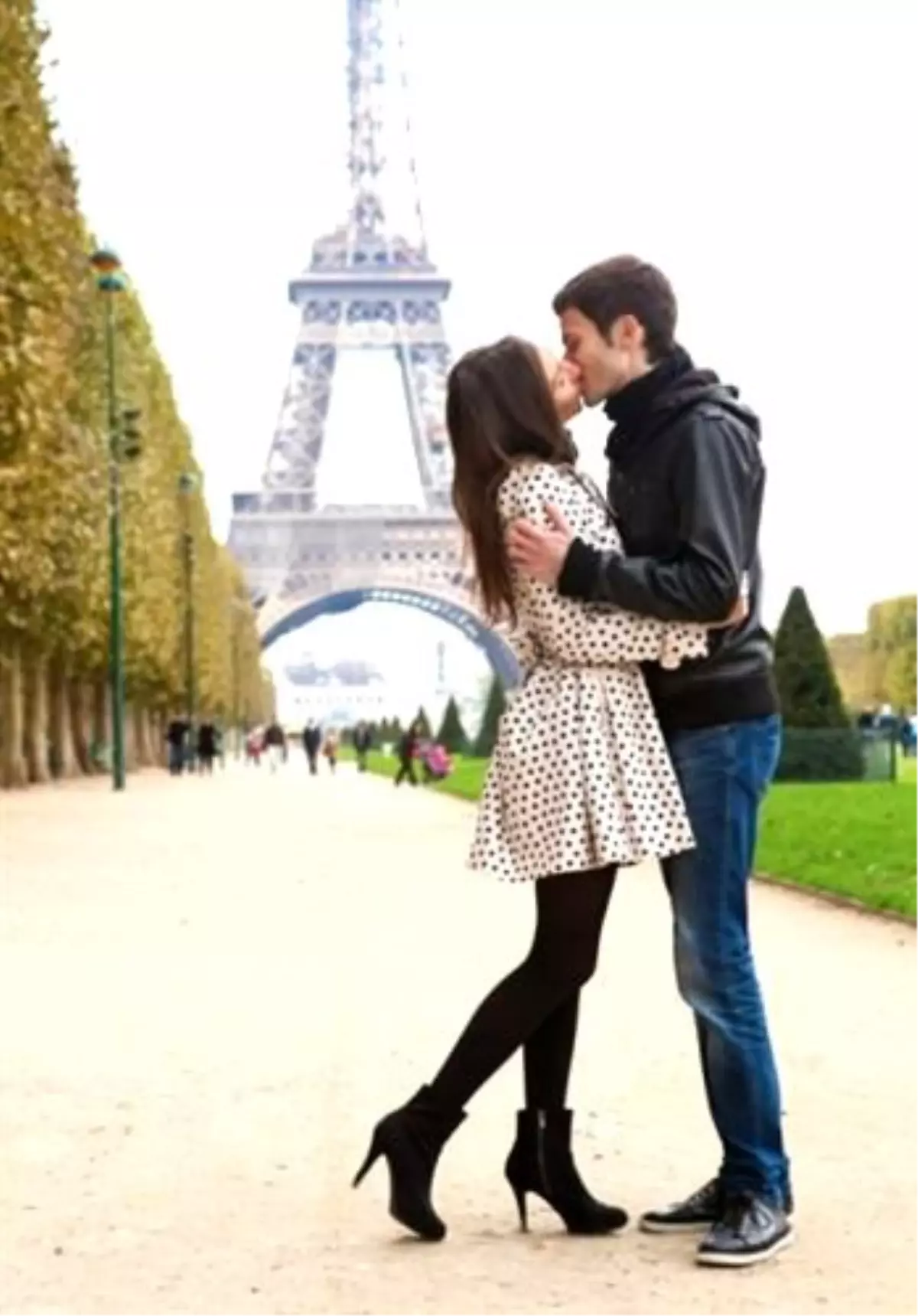 Mika Tur Paris\'e Davet Ediyor!