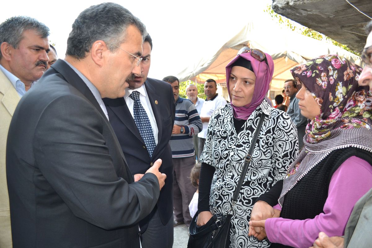 Milletvekili Ulupınar ve Vali Ayyıldız\'dan Şehit Ailesine Ziyaret