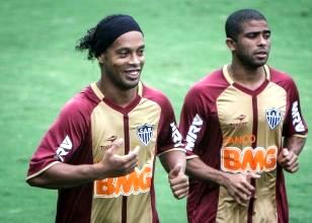 Ronaldinho ve G.saray İddiası!
