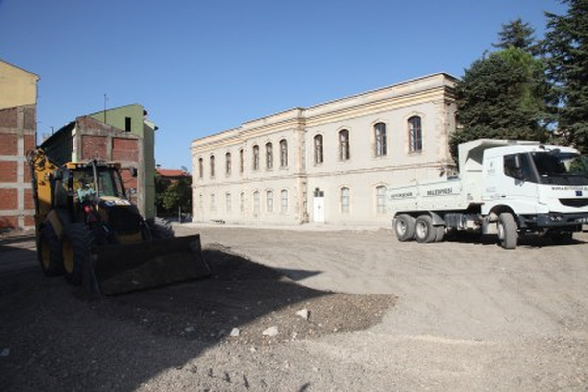 Tarihi Erkek Lisesi Günyüzüne Çıktı