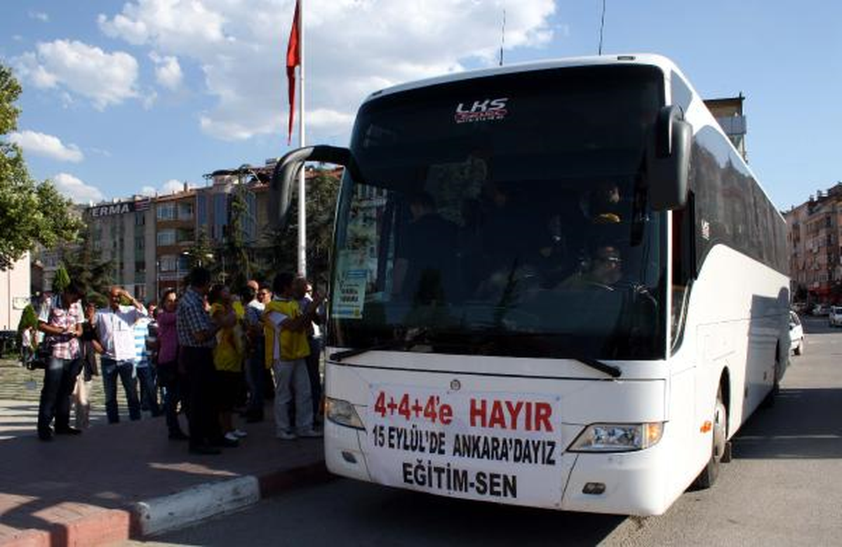 Tokat\'ta 4+4+4 Eğitim Sistemine Karşı Eylem