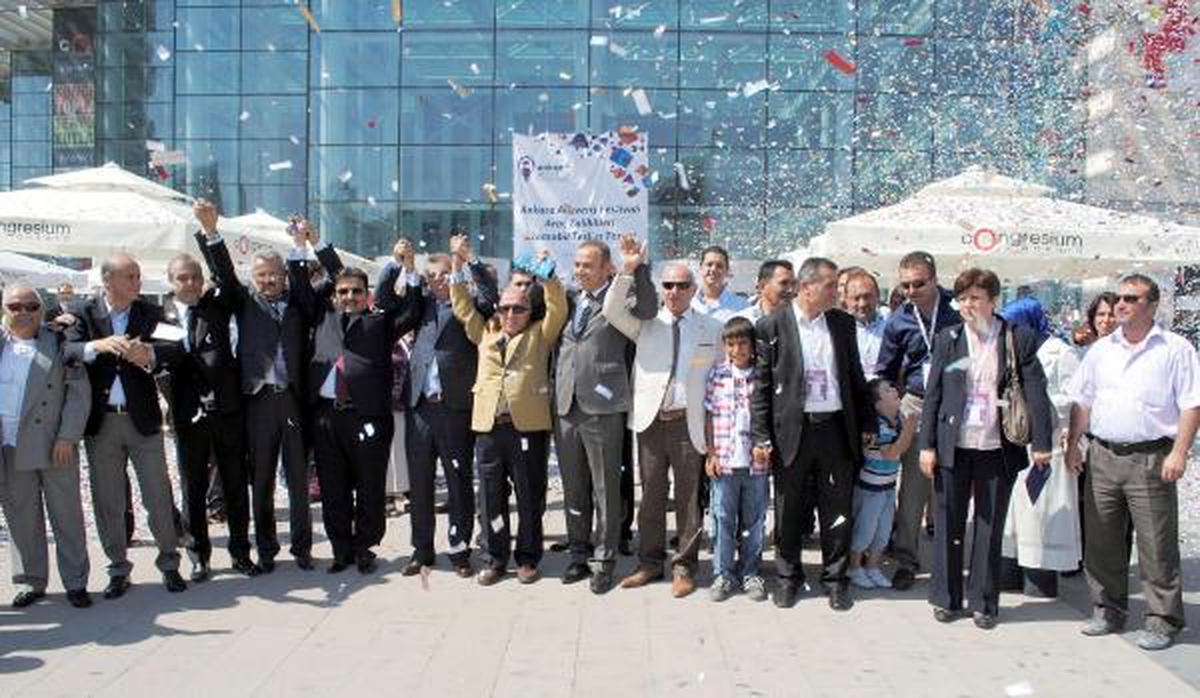 Alışveriş Festivalinin 22 Talihlisi Otomobillerine Kavuştu