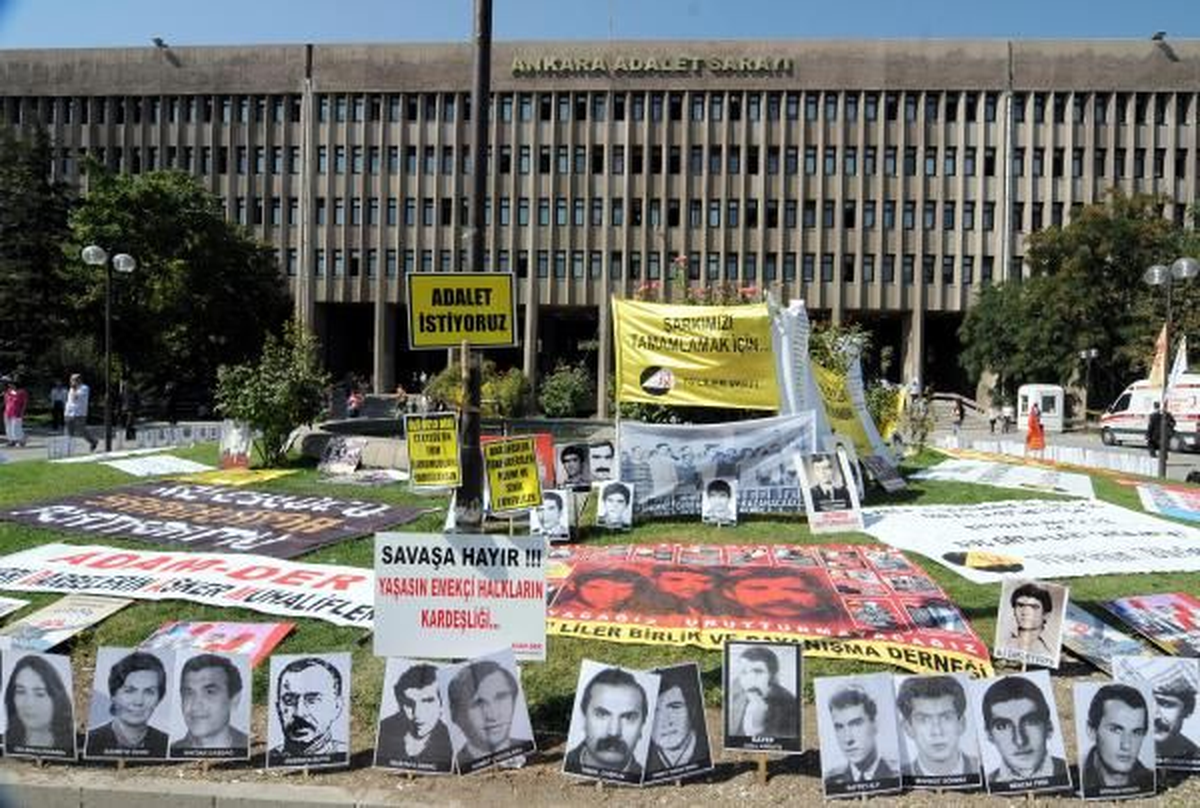 Ankara Adliyesi Önünde Bekleyiş Başladı