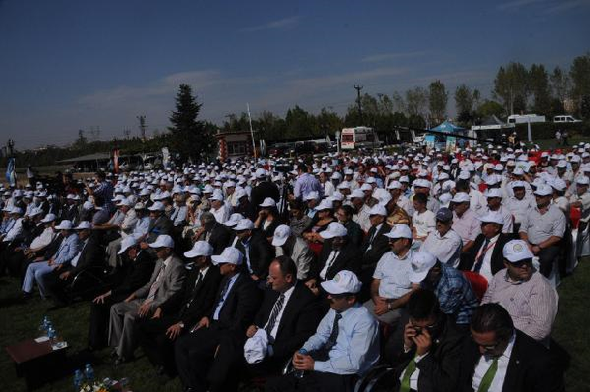 Bakan Eker: Geçtiğimiz Dönem Dağıtılan Sütlerden Tek Bir Zehirlenme Vakası Olmadı (2)