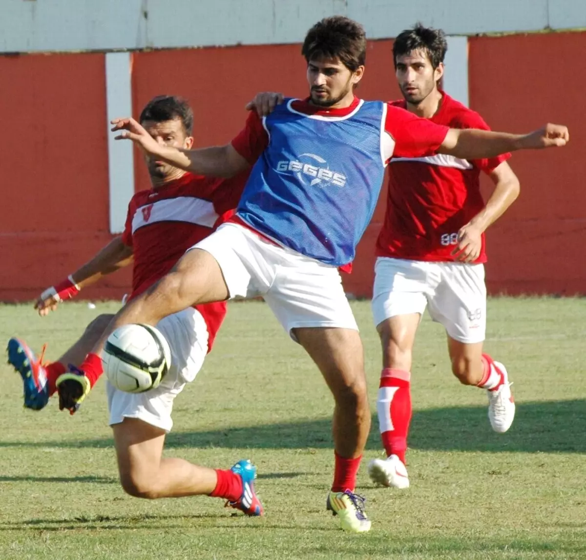 Belediyespor Taraftarının Karşısına Çıkıyor