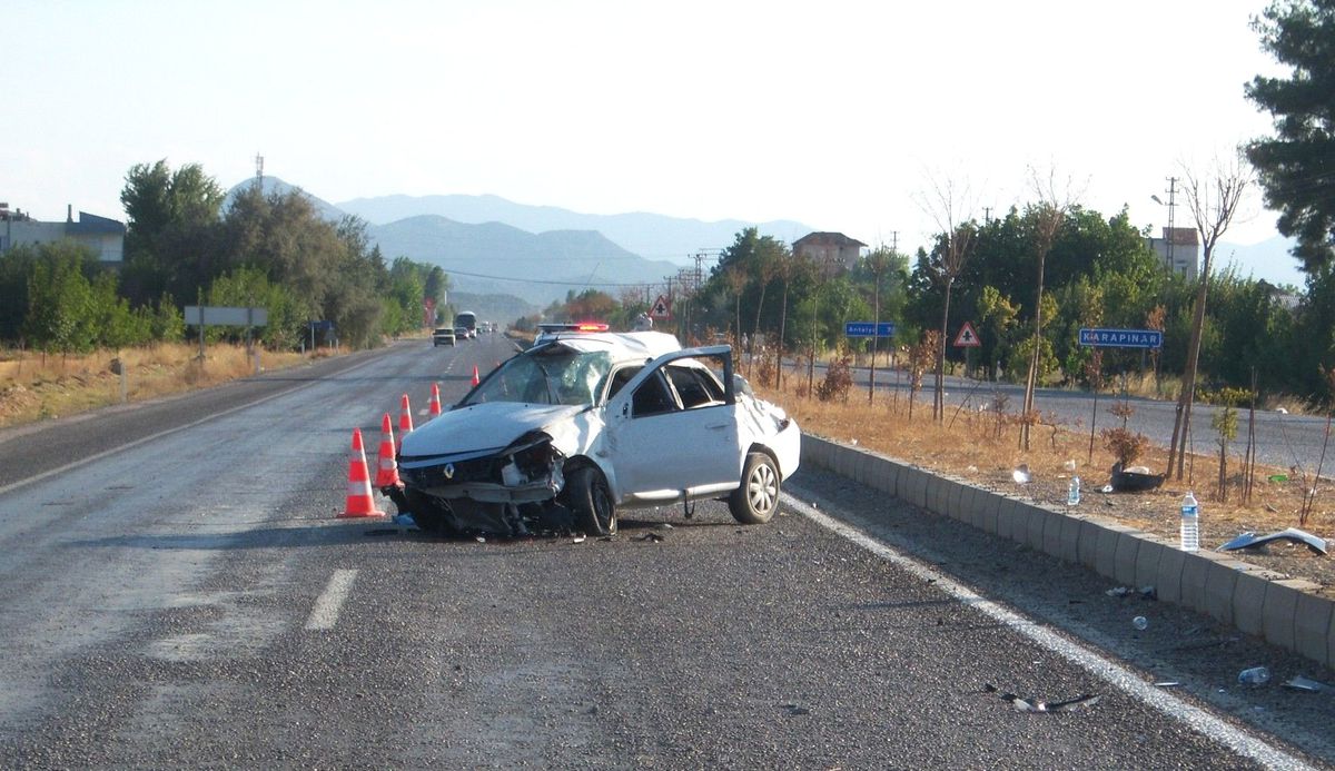 Burdur\'da Trafik Kazası: 4 Yaralı