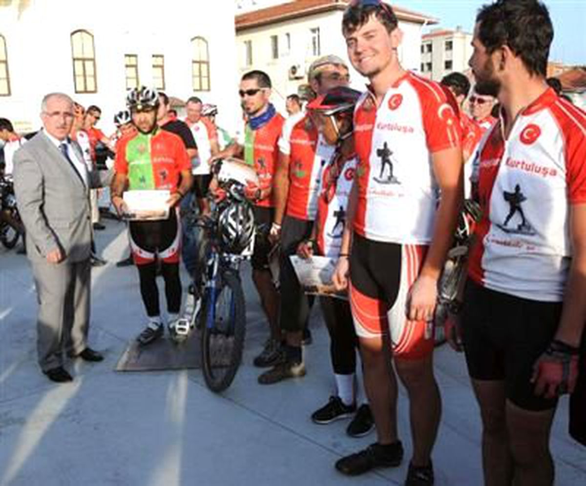 Çanakkale\'de \'Kuruluştan, Kurtuluşa Bisiklet Turu\' Sona Erdi