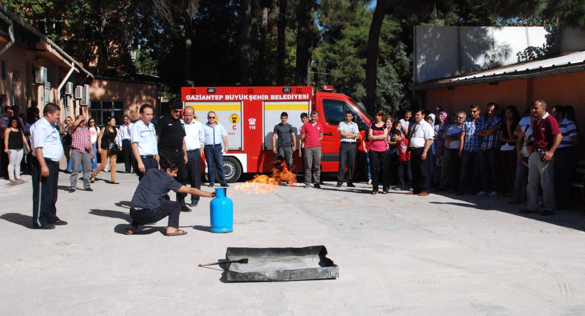 Gaziantep İl Sağlık Müdürlüğü\'nde Yangın Tatbikatı