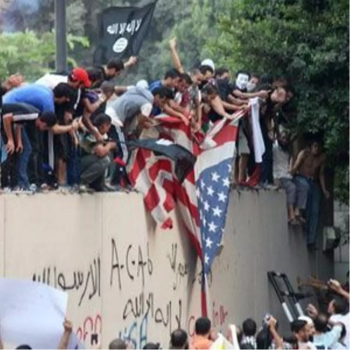 Hz. Muhammed\'e Hakaret İçeren Filme Tepkiler