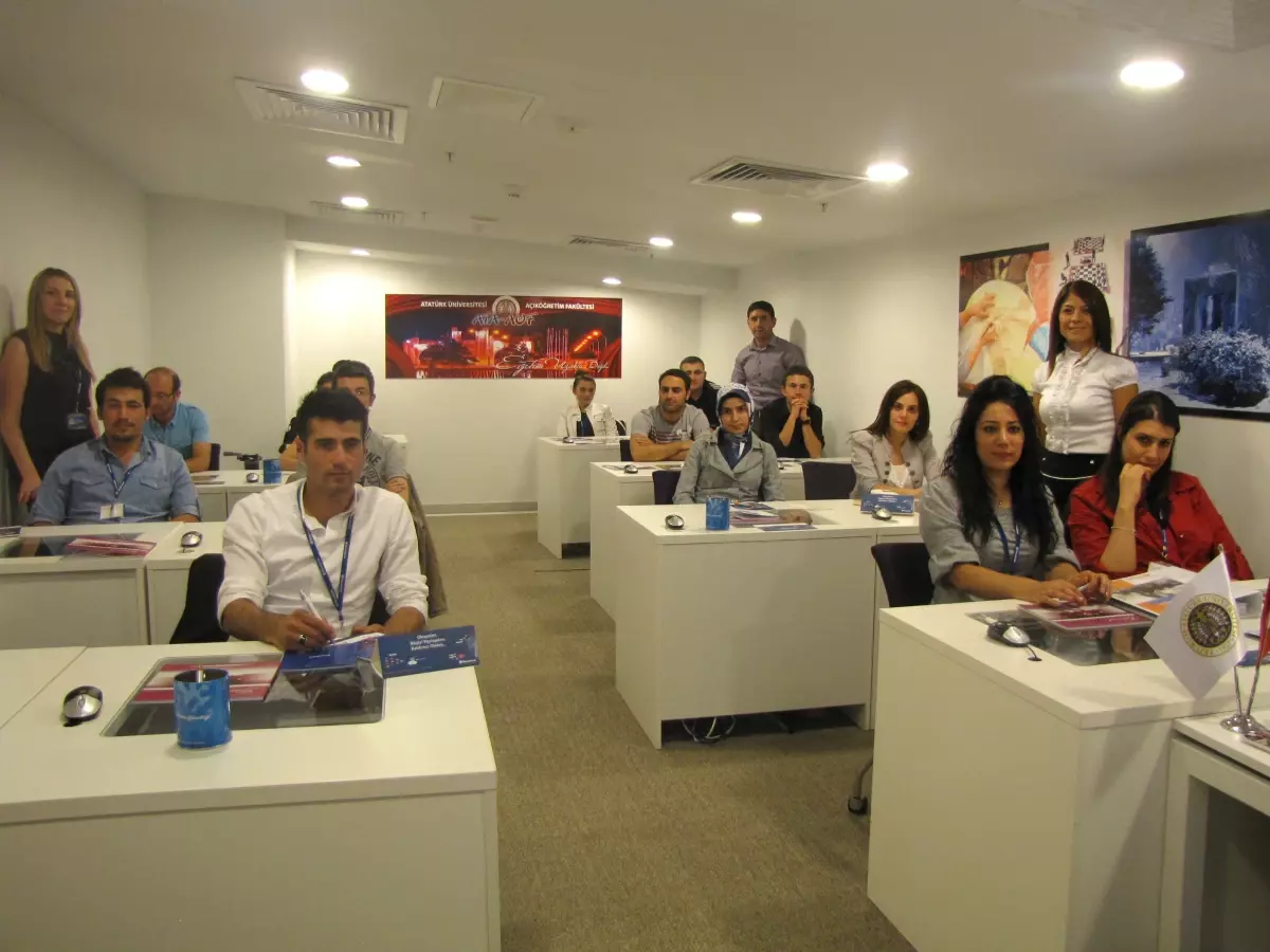 İlk Ders Çağrı Merkezi Sektörü