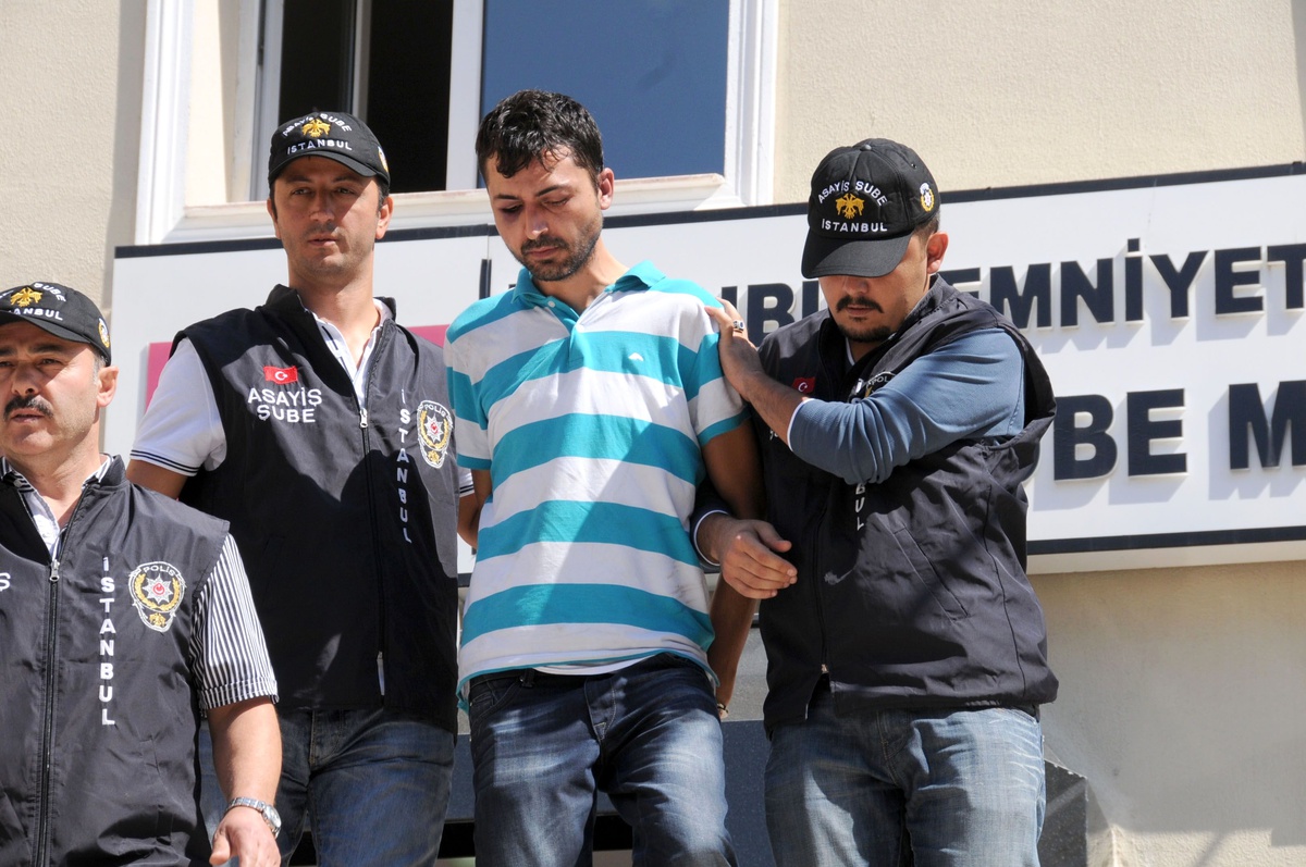 Kadın Polisi Öldüren Zanlı Adliyeye Sevk Edildi
