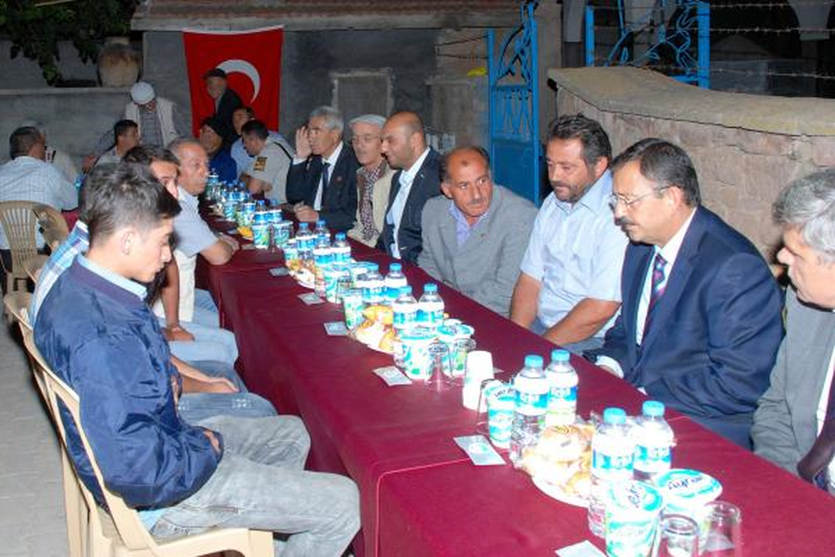 Kayserili Şehidinin Ailesine Belediyeden Ev