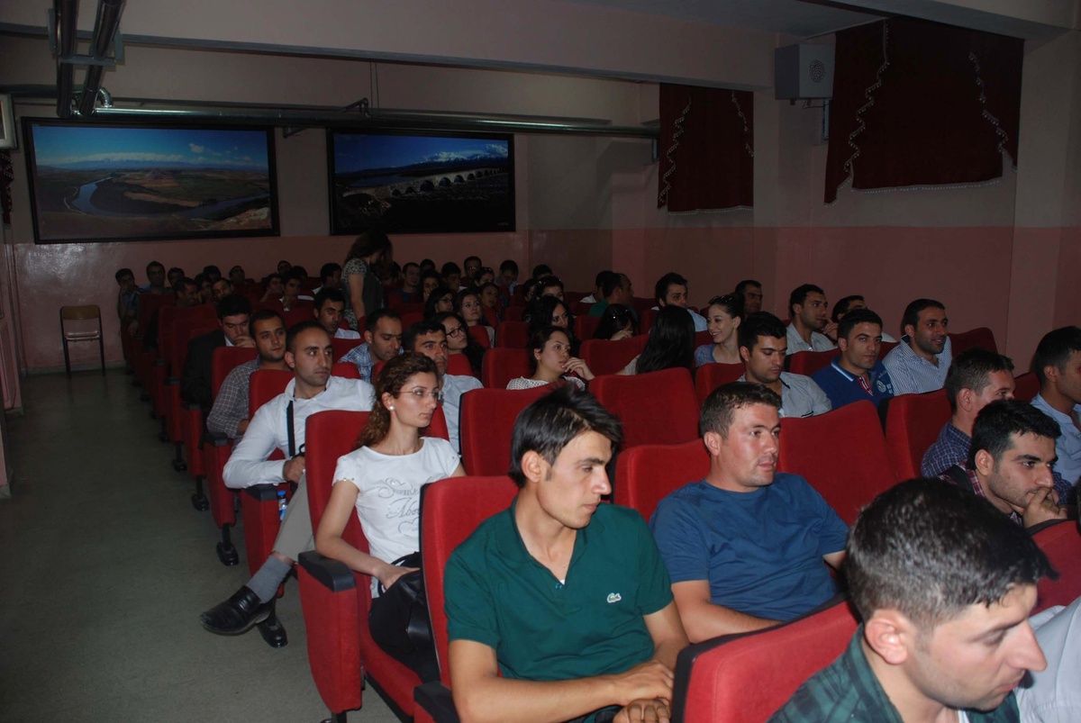 Muş\'ta Öğretmenlere "Uyum Semineri" Verildi