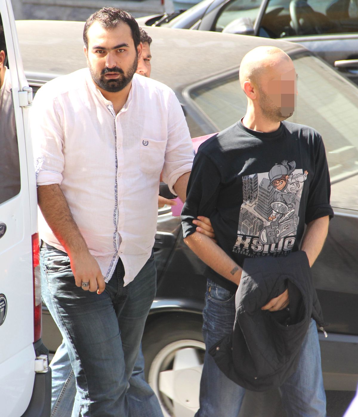 Öğrenci, Evin Eşyalarını Çalarak Sattı