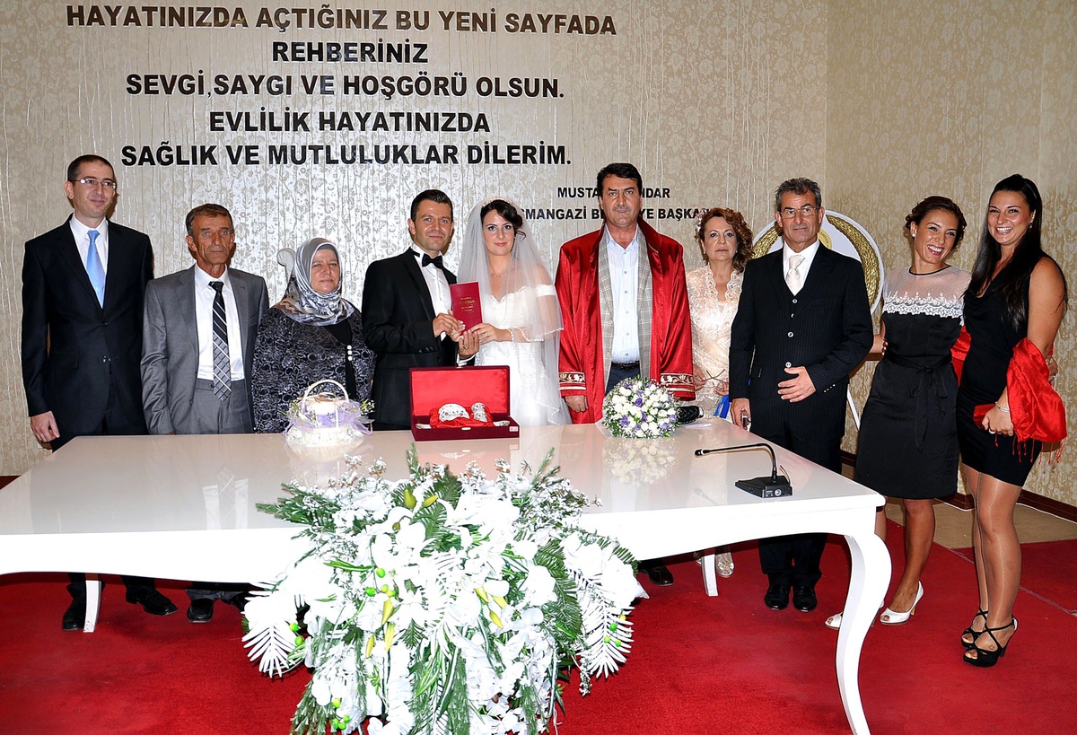 Osmangazi\'ye İtalyan Gelin