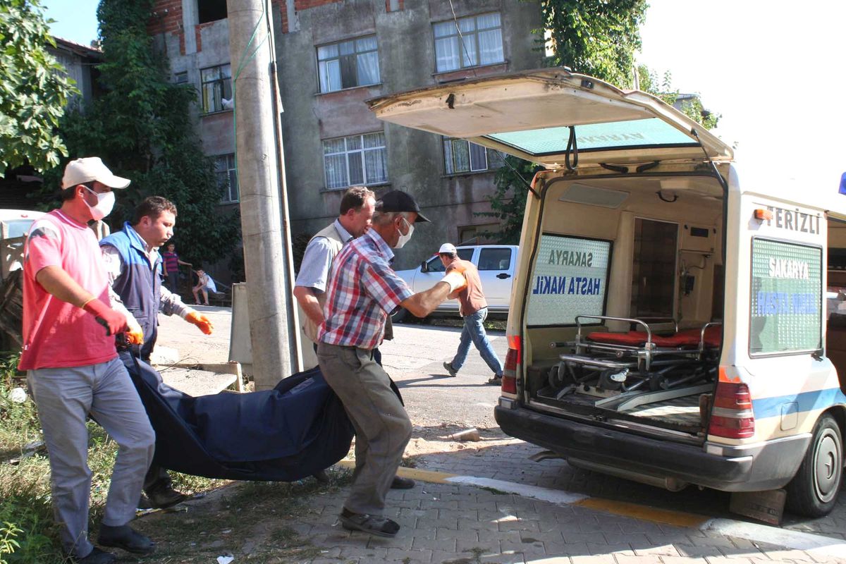 Tek Başına Yaşayan Şahıs Evinde Ölü Bulundu