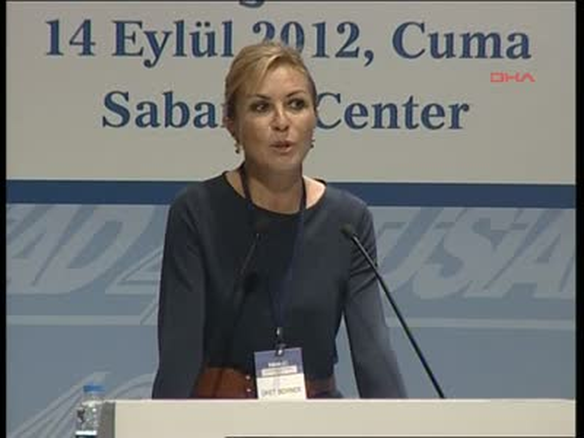 "Bazı Siyasetçilerin PKK\'lılar ile Kucaklaşmalarını Kınıyoruz"