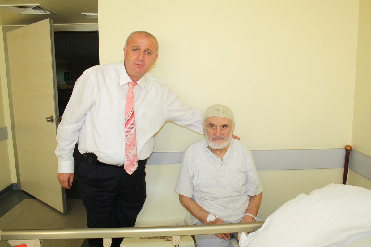 Yazıcıoğlu\'ndan İzmirlioğlu\'na Geçmiş Olsun Ziyareti