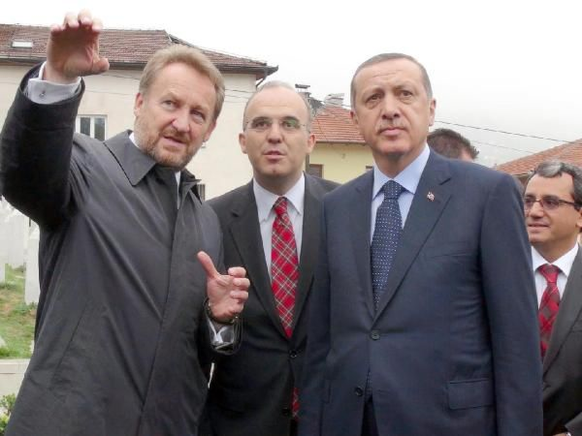2 Başbakan Erdoğan."Bosna Hersek, Türkiye\'den Önce Avrupa Birliği\'ne Girer, Zira Biz 50 Yıldır...
