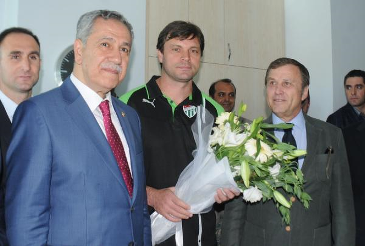 Arınç: Cumhurbaşkanlığı İçin Sadece İki İsim Söylenmemeli (2)