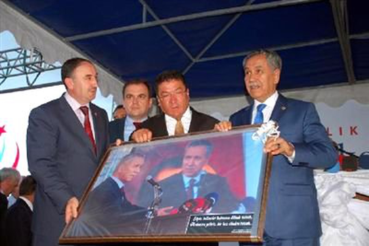 Arınç: Cumhurbaşkanlığı İçin Sadece İki İsim Söylenmemeli (3)