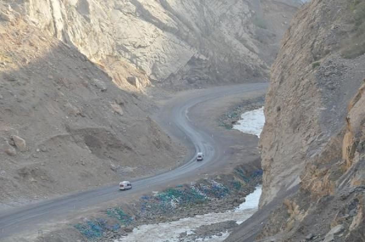 Askeri Konvoyun Geçişi Sırasında Patlama (4)