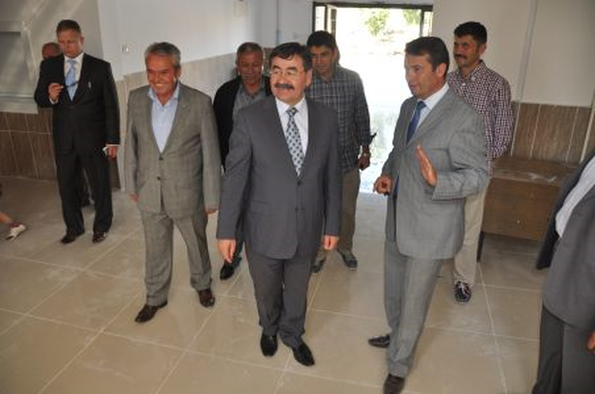 Başkan Odabaşı\'ndan Emektar Liseye Ziyaret