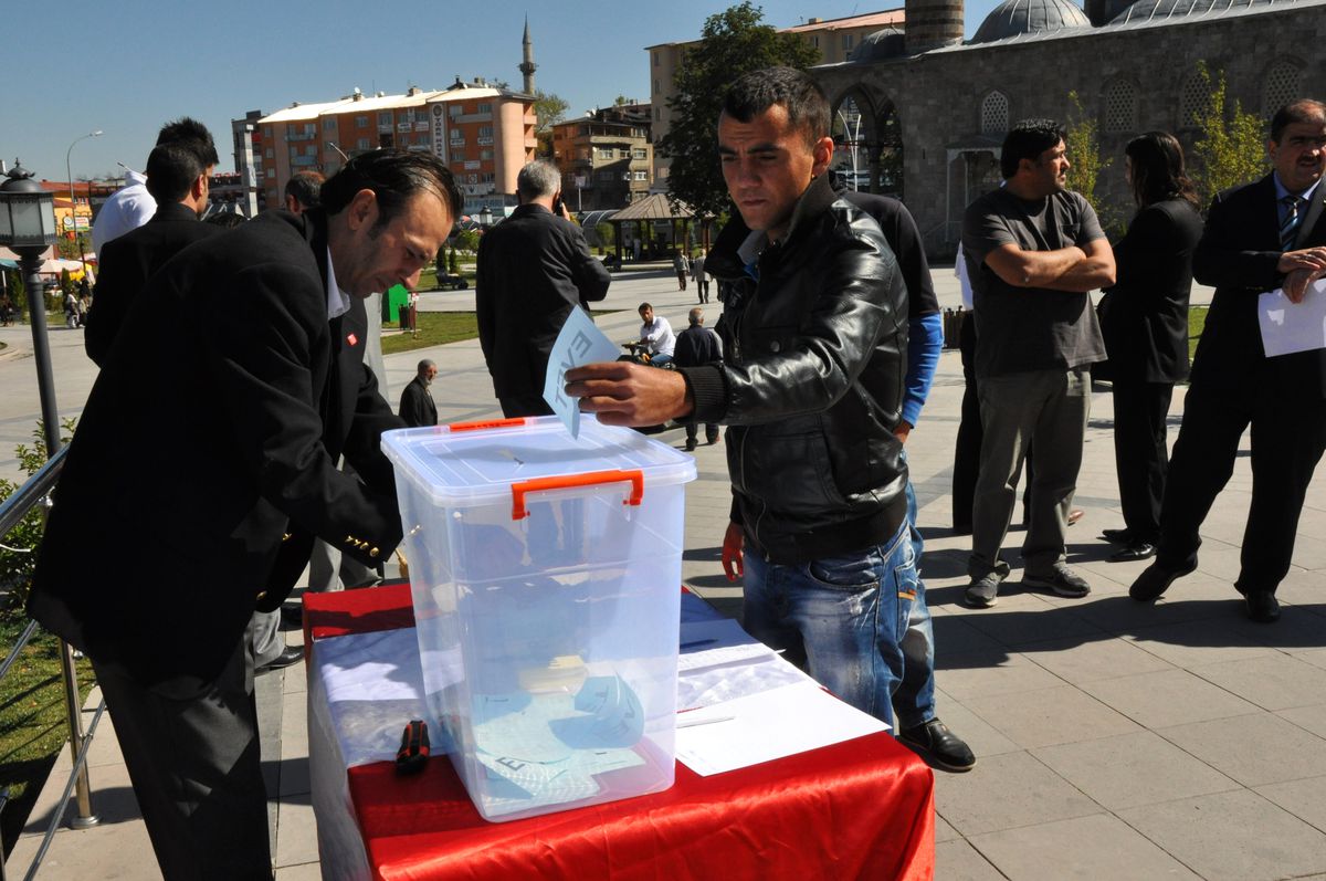 BBP\'den "İdam Geri Gelsin, Dokunulmazlıklar Kalsın" Kampanyası
