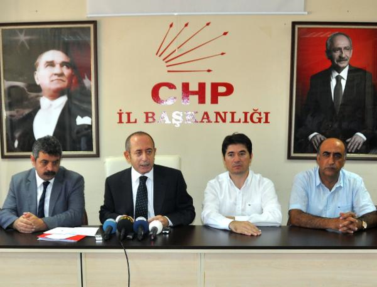 CHP\'li Hamzaçebi: Angelına Jolıe Yetmez, Brad Pıtt\'i de Getirsinler