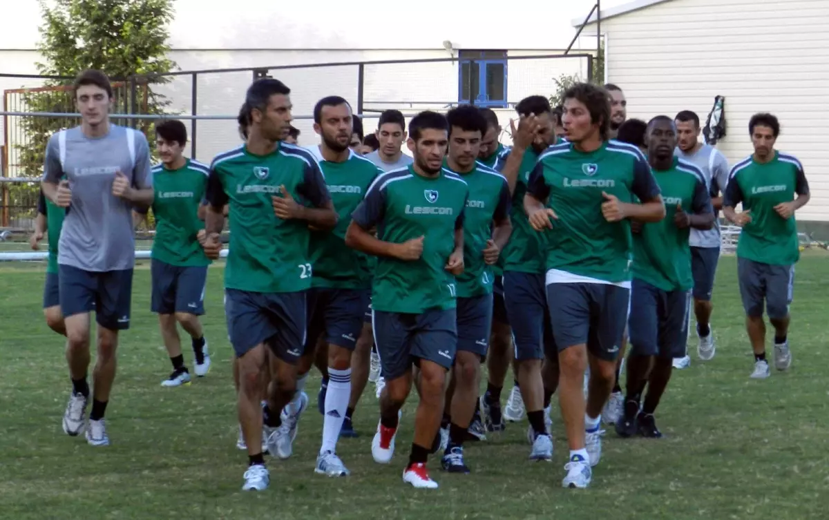 Denizlisporlu Futbolculara 'Erken Maaş Dopingi'