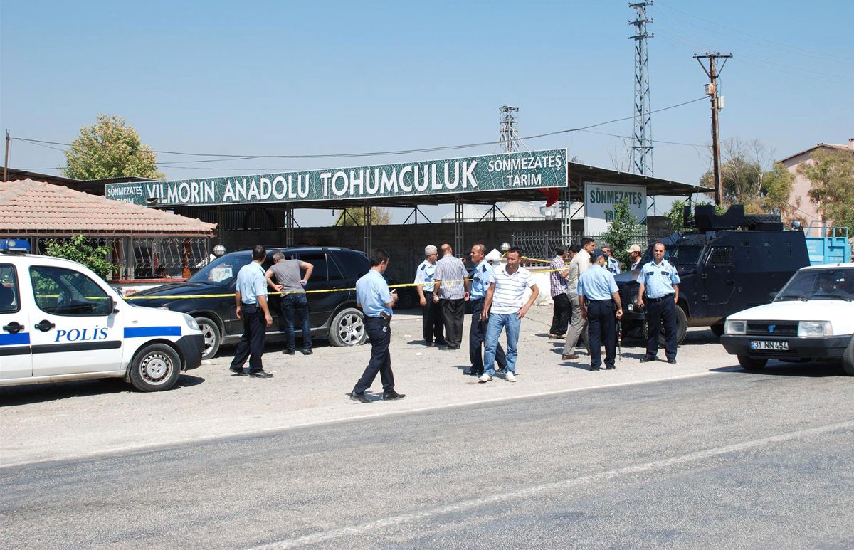 Hatay\'da Bombalı Araç Paniği
