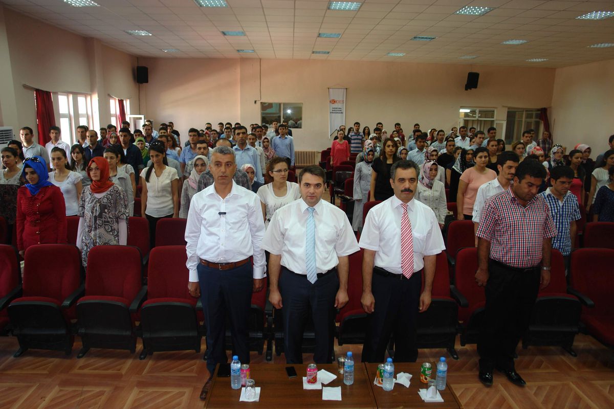 Kahta\'da Öğretmenlere Uyum Eğitimi Semineri Veriliyor