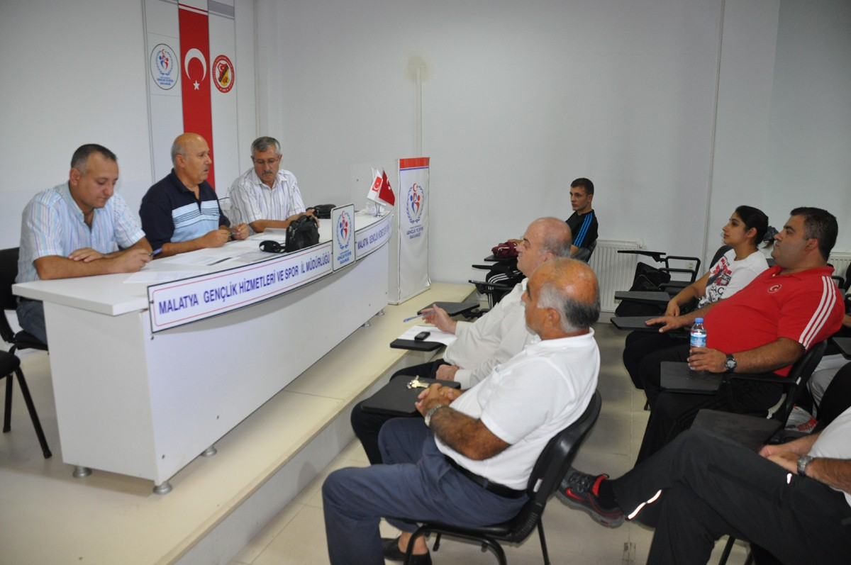 Malatya Basketbol\'unda Yeni Sezon Toplantısı Yapıldı