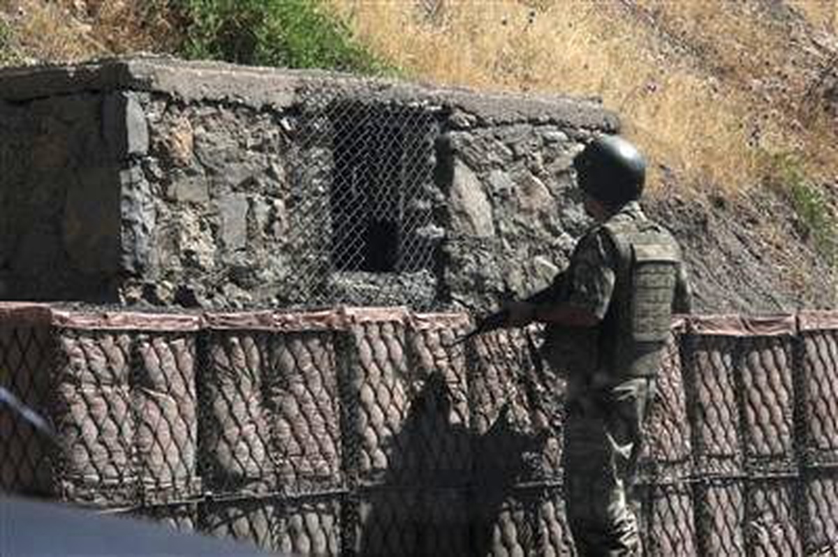Şemdinli\'de Karakola Saldırı