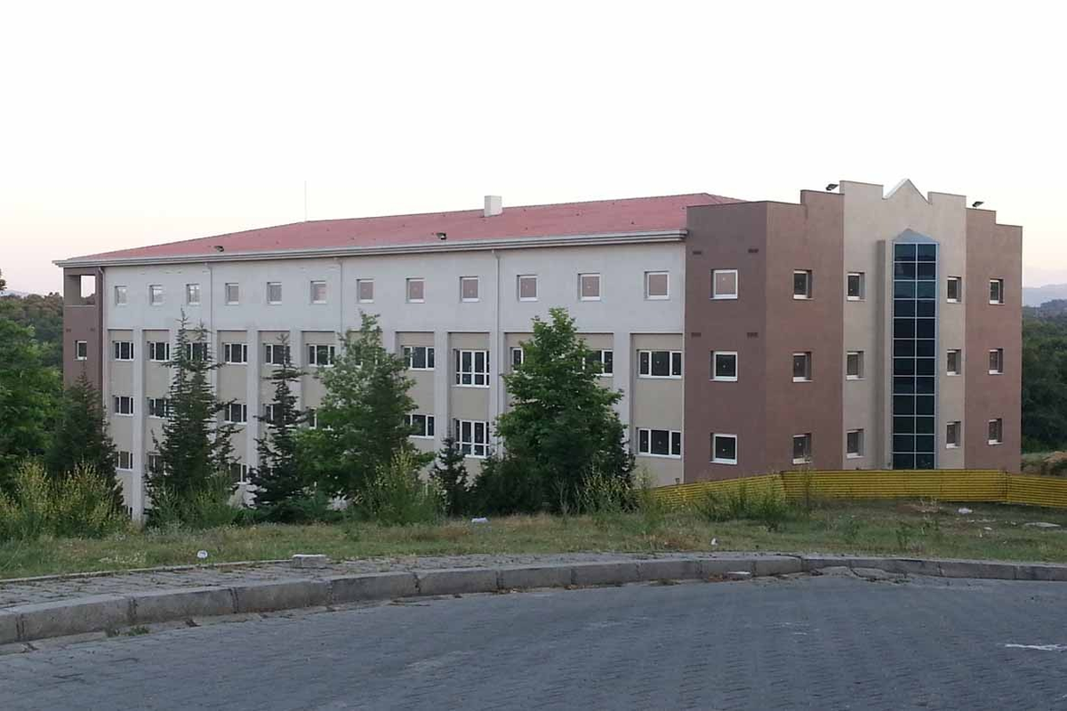Sakarya Üniversitesi Tıp Fakültesi Öğrencileri Önlük Giyecek