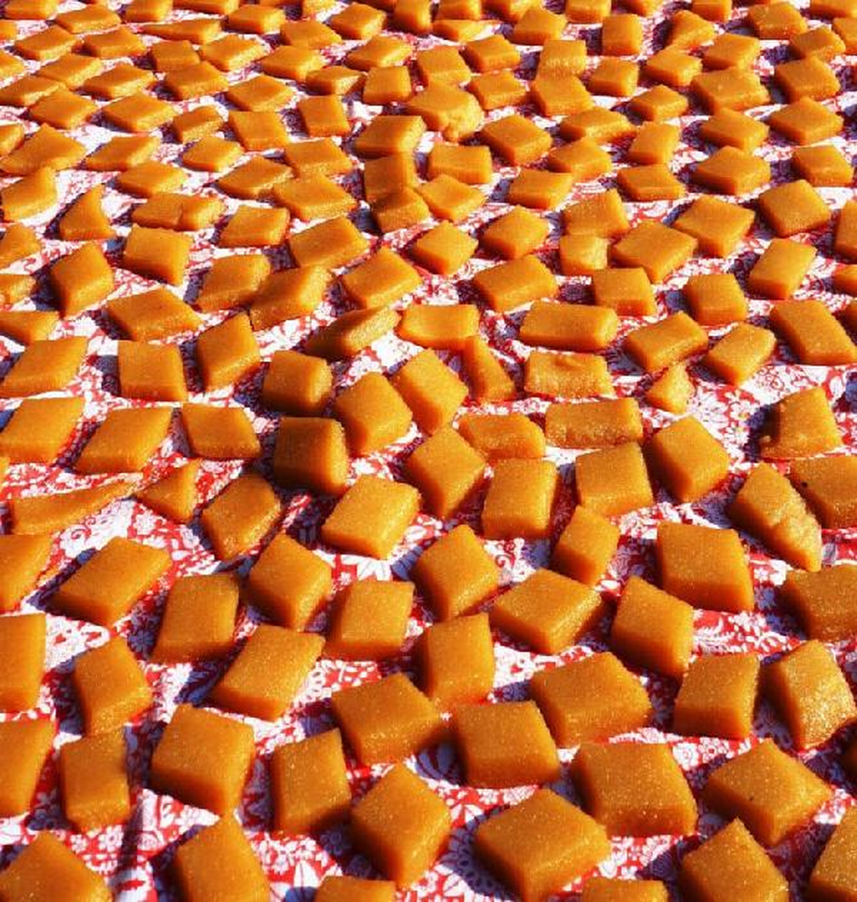 Sarıgöl\'de Üzüm Köfteleri Kurumaya Bırakıldı
