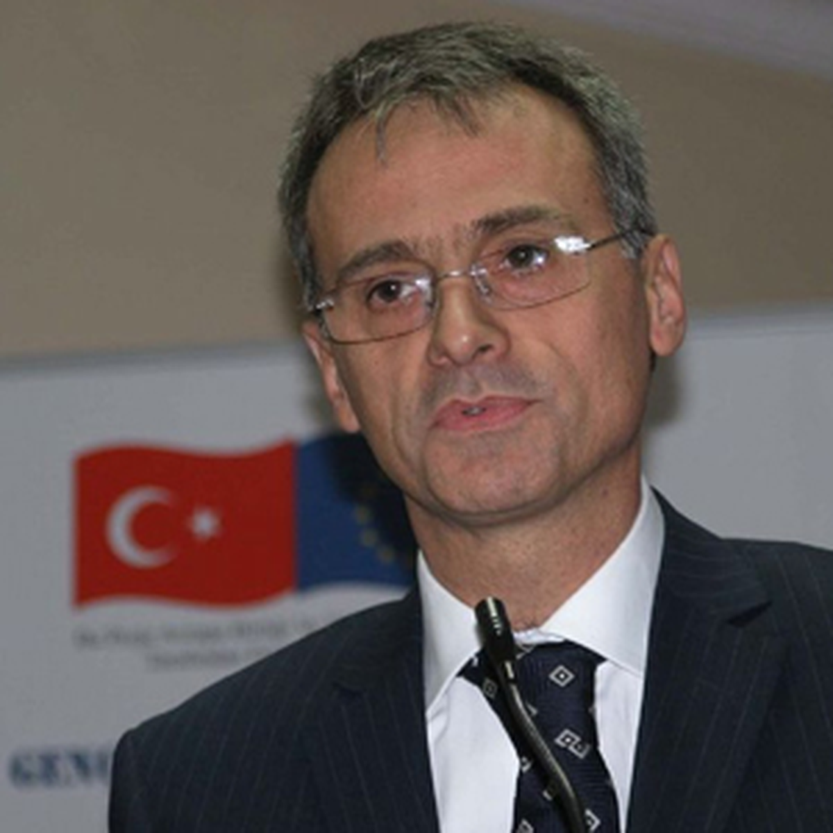 Tillo\'ya Defnedilmeyi Vasiyet Etti