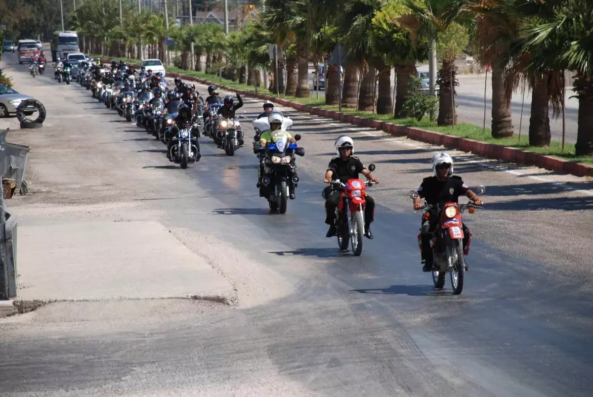 Türk Chopper Motosiklet Kulübü Üyeleri Silifke\'de