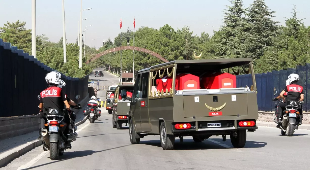 Afyon Şehitleri İçin GATA\'da Tören Yapıldı